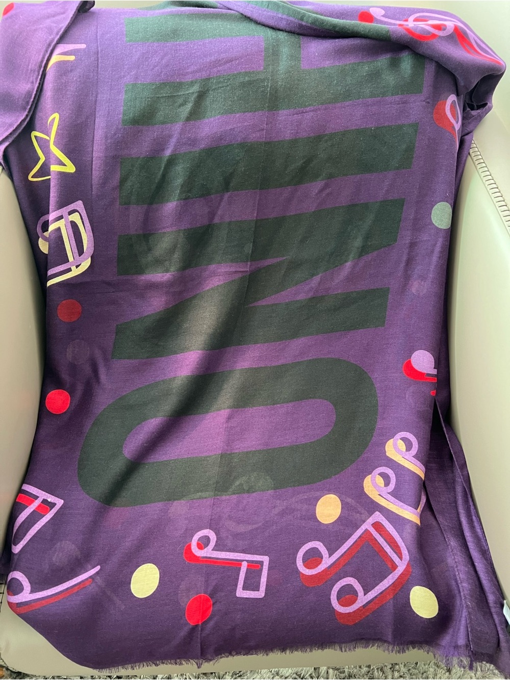 Authentic Moschino Purple Rectangular Scarf - Picture 3 of 6